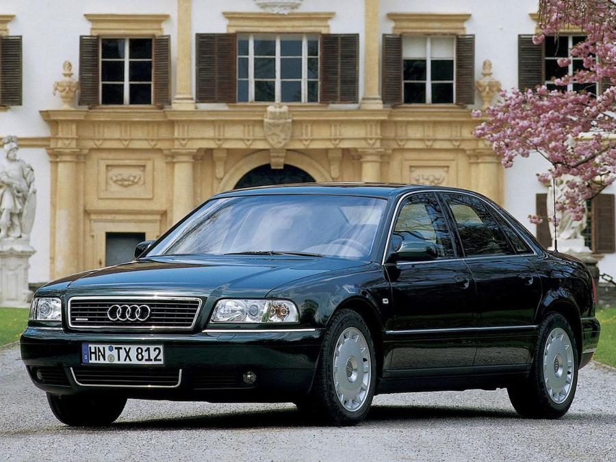  Audi A8 3.3 TDI Quattro (D2) 1999 года  (фото 1 из 7)